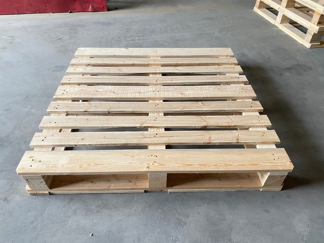 1200 X 1000 X 130 มิลลิเมตร 4 เส้นไม้ Pallet โครงสร้างแข็งแรง Euro Epal พาเลทไม้แข็ง