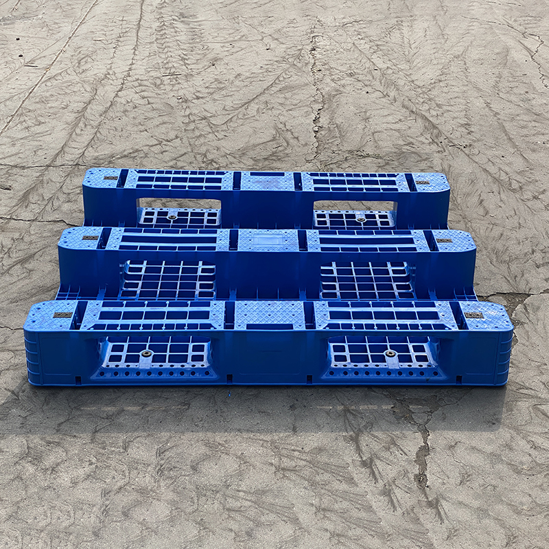 ภาระหนัก สามารถนําไปใช้ใหม่ได้ 2 ทาง 4 ทาง Euro Pallet Light Duty HDPE ผิวเรียบ